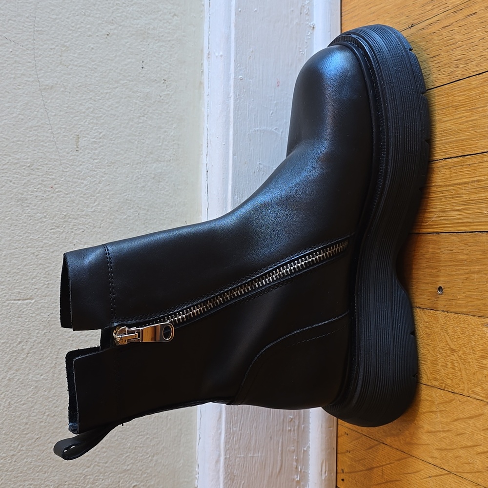 NWOT Free People Heavy Lug Sole Ankle Boots Black Women's 37 (US 7) - Picture 12 of 16